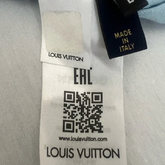 Streetwear Style Light Blue T-Shirt with NBA Patches - Picture 6 of 10